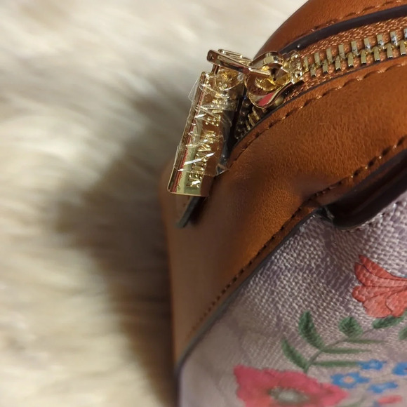 *new without tags* NWOT Steve Madden Leather Cross Body Satchel Floral Purse - Picture 5 of 10